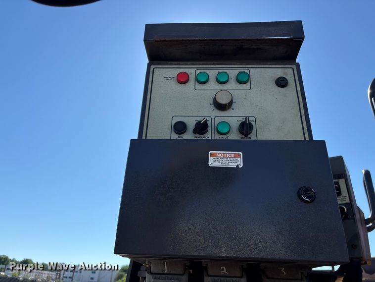 image for item EF1254 2015 Volvo P7170 paver