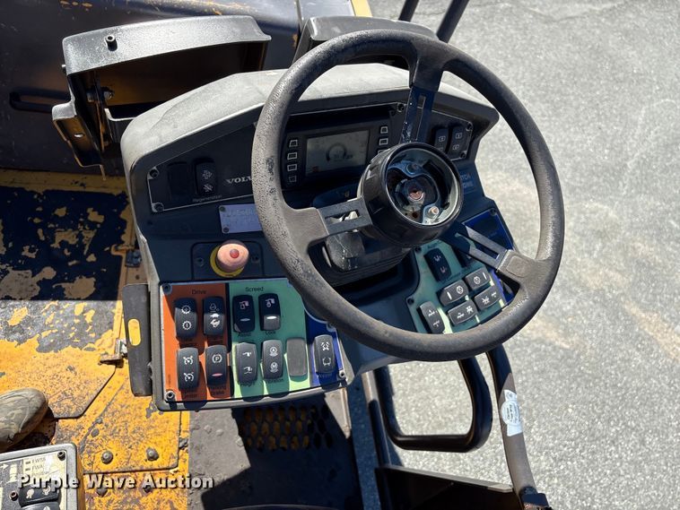 image for item EF1254 2015 Volvo P7170 paver
