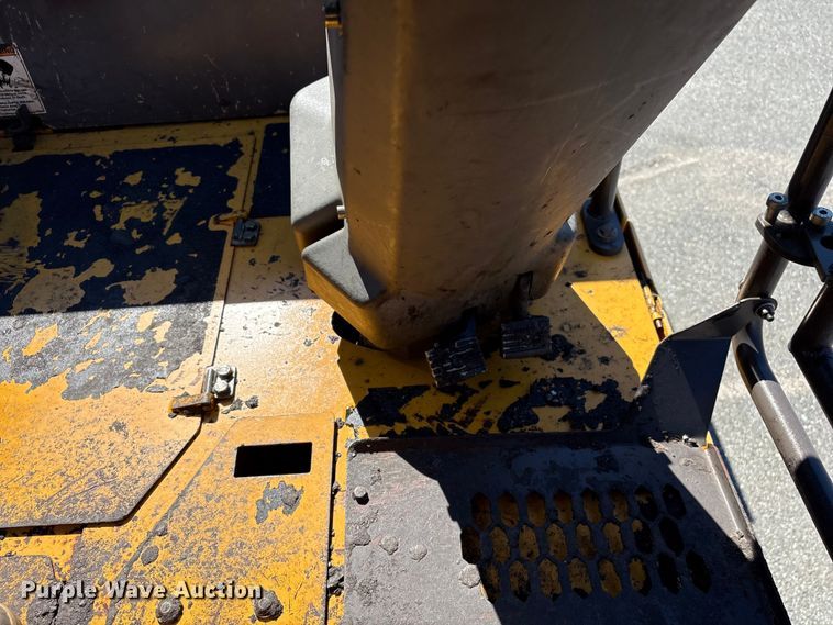 image for item EF1254 2015 Volvo P7170 paver