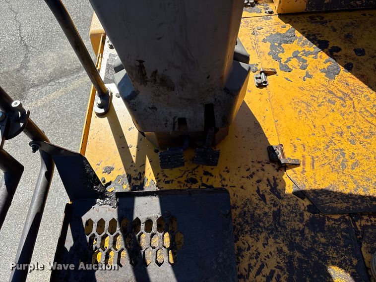image for item EF1254 2015 Volvo P7170 paver