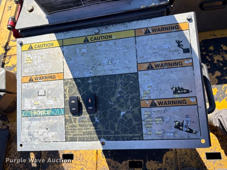 image for item EF1254 2015 Volvo P7170 paver
