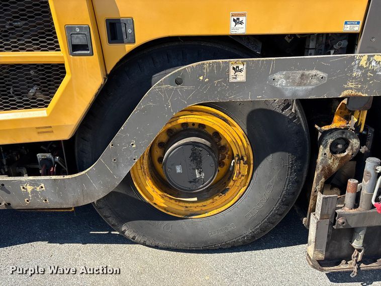 image for item EF1254 2015 Volvo P7170 paver