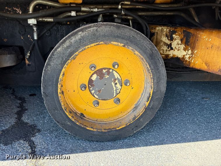 image for item EF1254 2015 Volvo P7170 paver