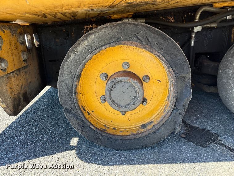 image for item EF1254 2015 Volvo P7170 paver