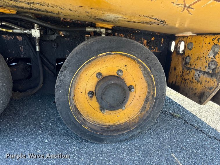 image for item EF1254 2015 Volvo P7170 paver