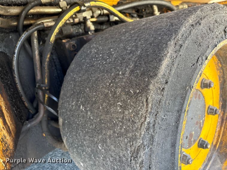 image for item EF1254 2015 Volvo P7170 paver