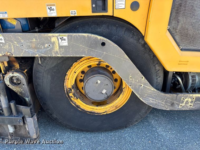 image for item EF1254 2015 Volvo P7170 paver