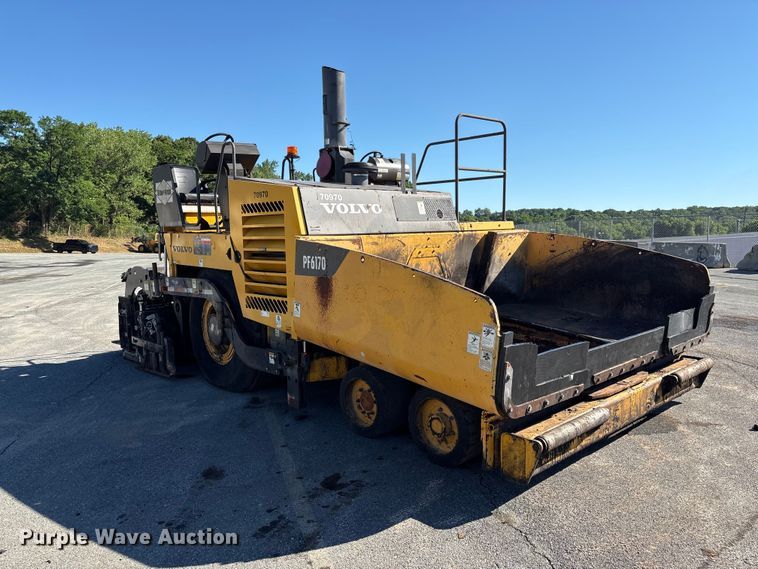 image for item EF1255 2011 Volvo PF6170 paver