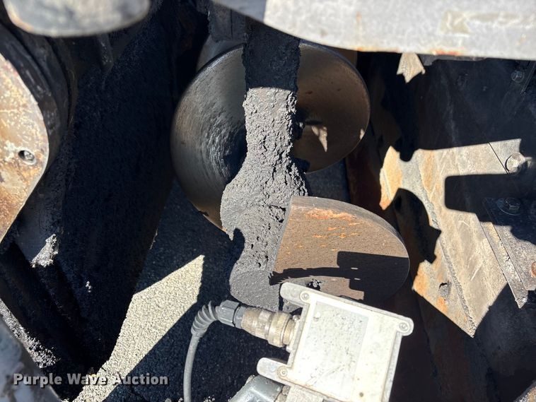 image for item EF1255 2011 Volvo PF6170 paver