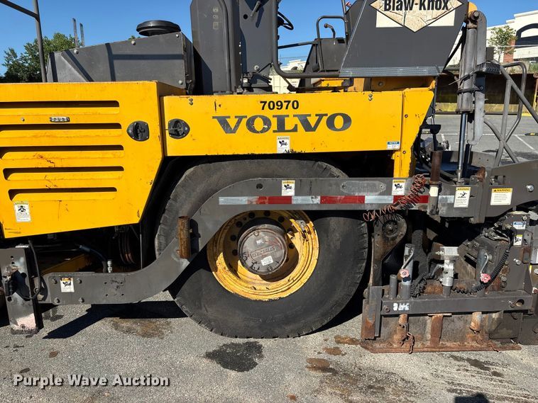 image for item EF1255 2011 Volvo PF6170 paver
