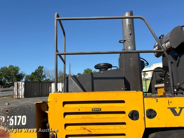 image for item EF1255 2011 Volvo PF6170 paver