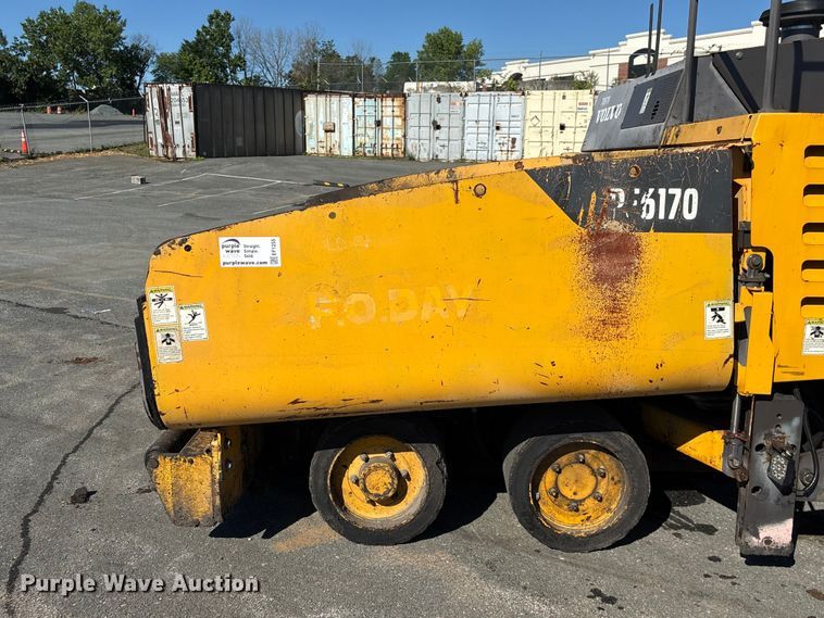image for item EF1255 2011 Volvo PF6170 paver
