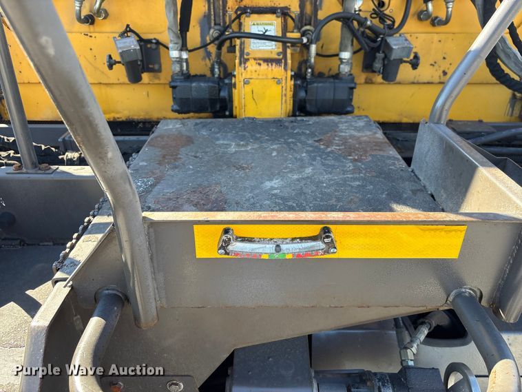 image for item EF1255 2011 Volvo PF6170 paver