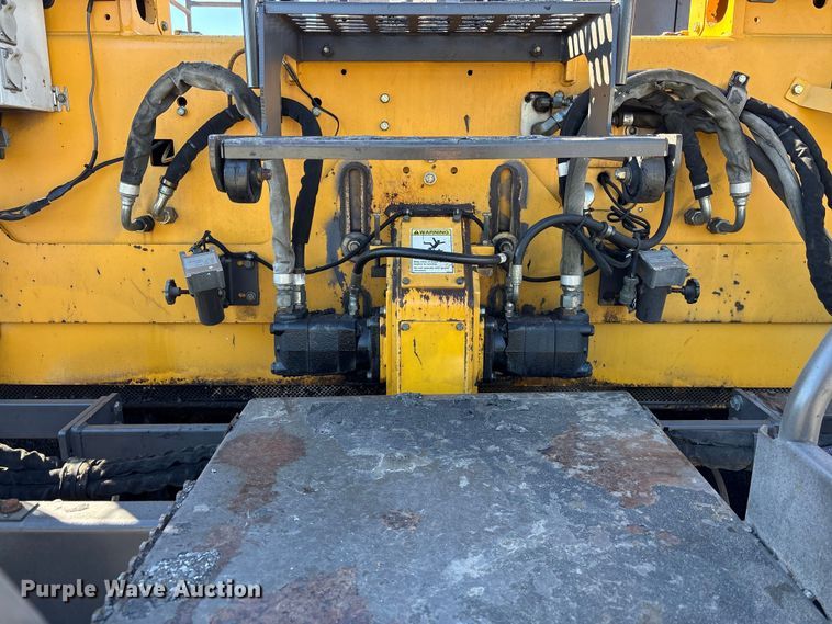 image for item EF1255 2011 Volvo PF6170 paver