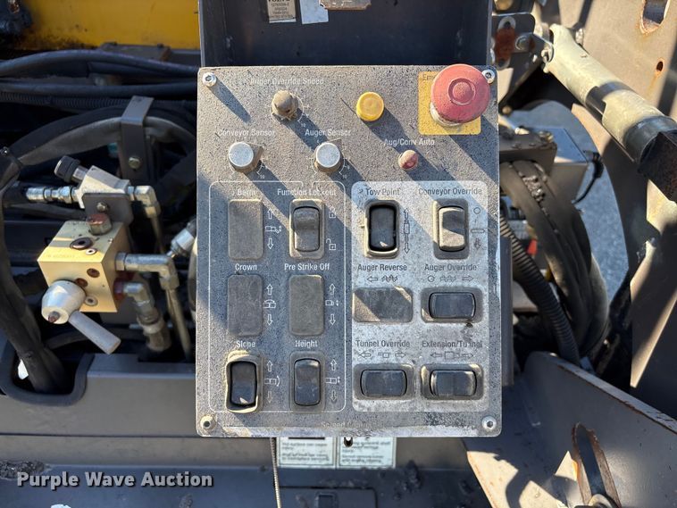 image for item EF1255 2011 Volvo PF6170 paver