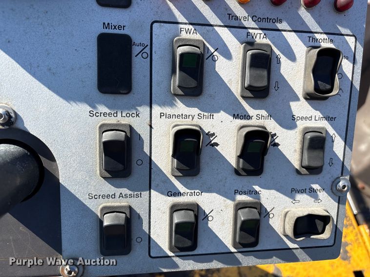 image for item EF1255 2011 Volvo PF6170 paver