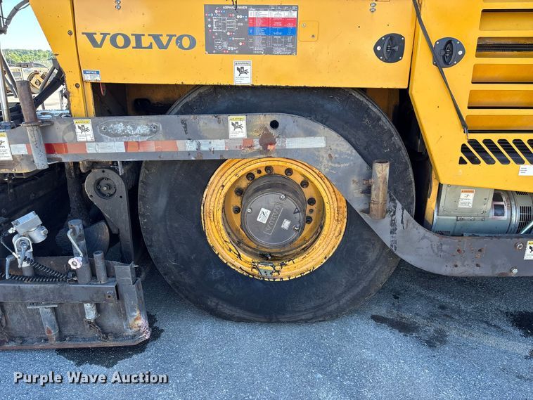 image for item EF1255 2011 Volvo PF6170 paver