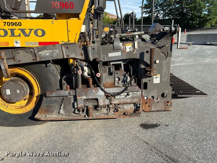 image for item EF1256 2012 Volvo PF6170 paver