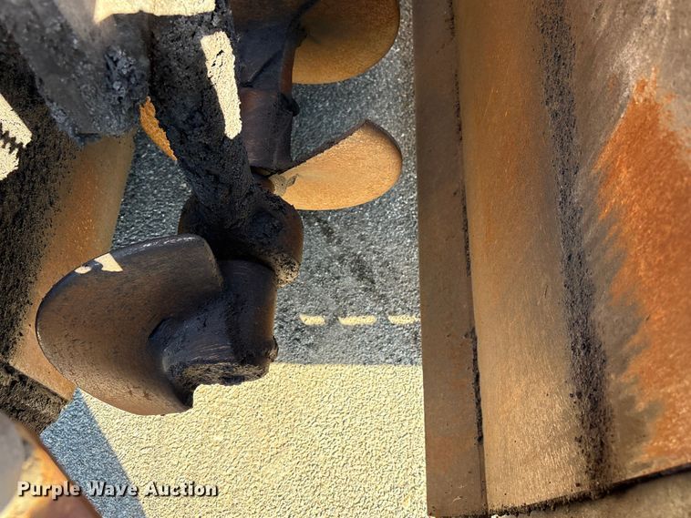 image for item EF1256 2012 Volvo PF6170 paver