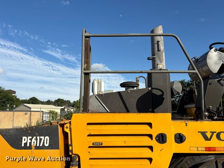 image for item EF1256 2012 Volvo PF6170 paver