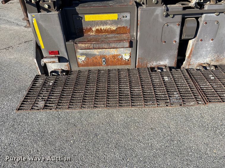 image for item EF1256 2012 Volvo PF6170 paver