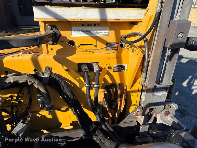 image for item EF1256 2012 Volvo PF6170 paver