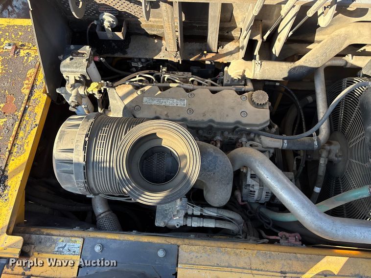 image for item EF1256 2012 Volvo PF6170 paver