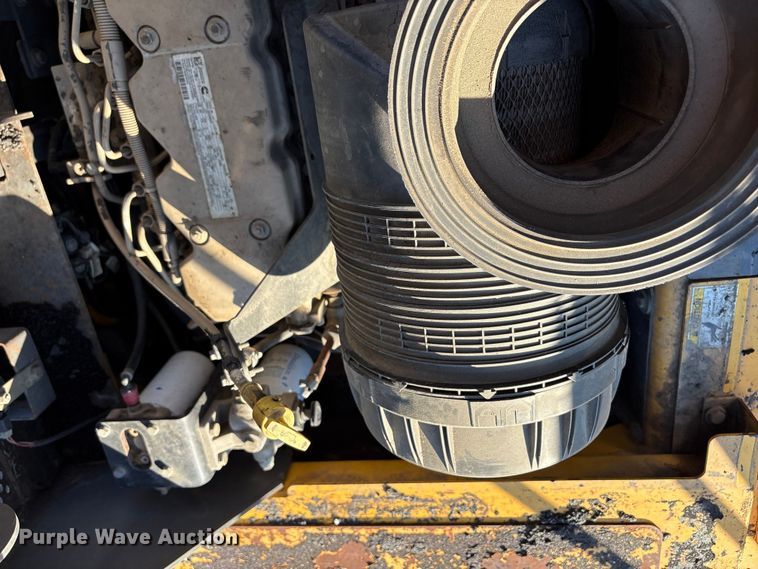 image for item EF1256 2012 Volvo PF6170 paver