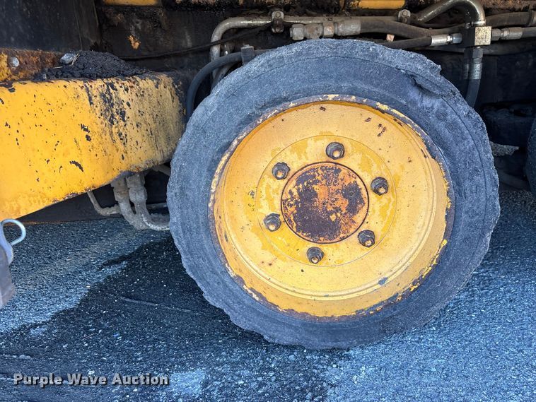 image for item EF1256 2012 Volvo PF6170 paver