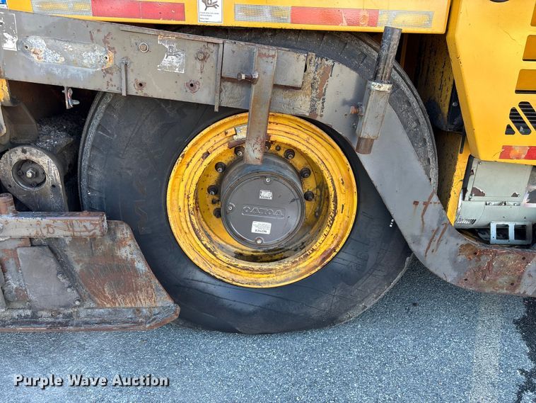 image for item EF1256 2012 Volvo PF6170 paver