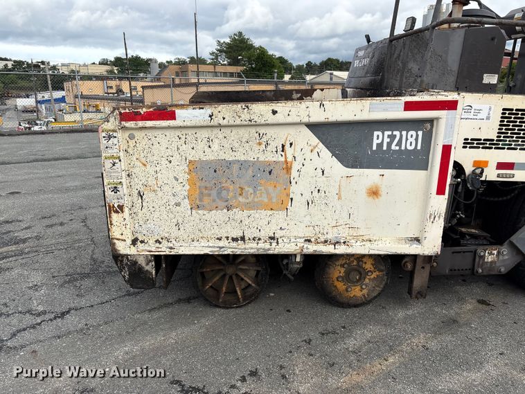 image for item EF1257 2011 Volvo PF2181 paver