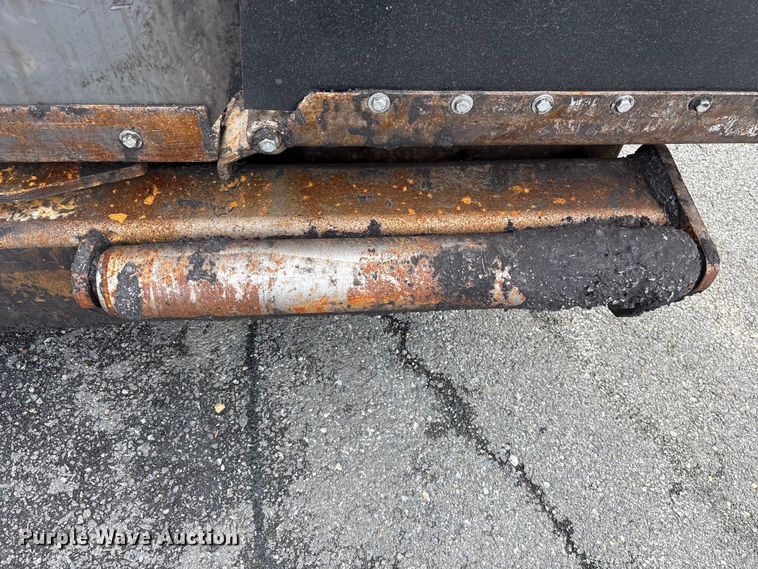 image for item EF1257 2011 Volvo PF2181 paver