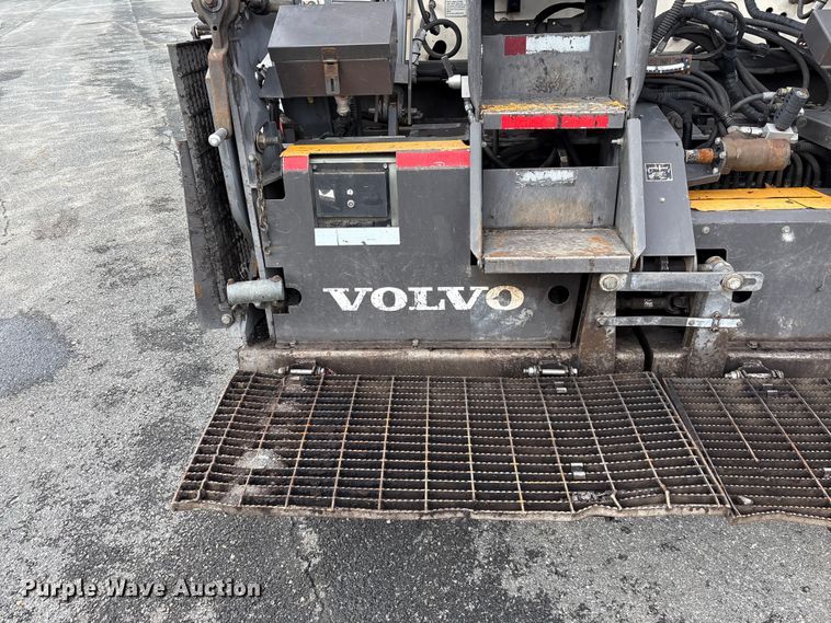 image for item EF1257 2011 Volvo PF2181 paver