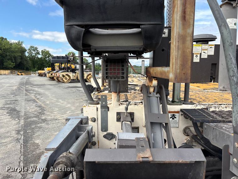 image for item EF1257 2011 Volvo PF2181 paver