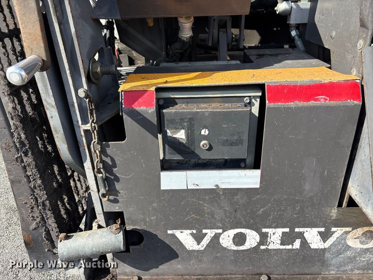 image for item EF1257 2011 Volvo PF2181 paver
