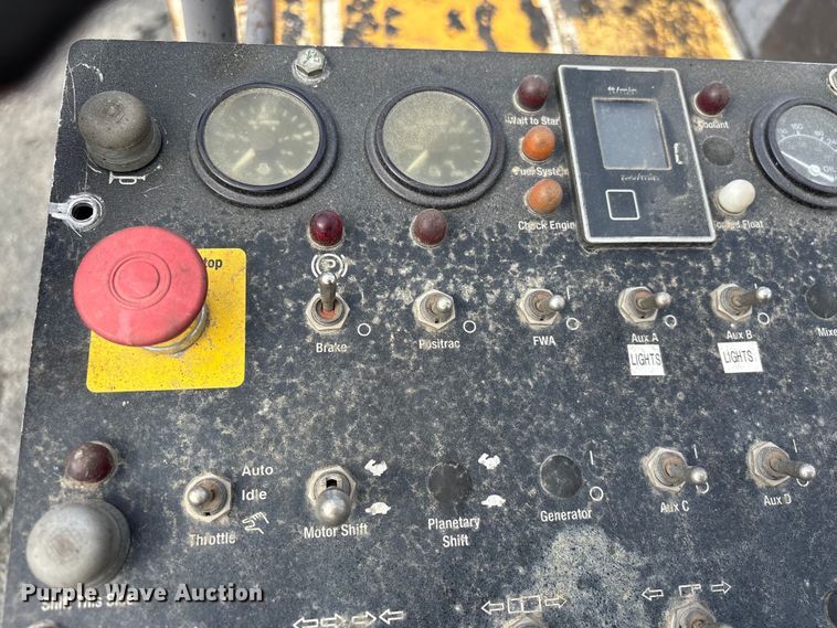 image for item EF1257 2011 Volvo PF2181 paver
