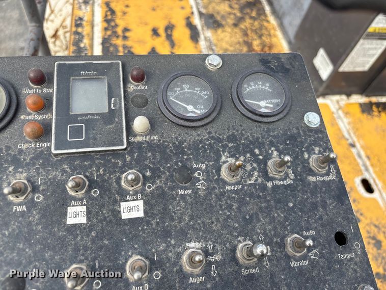 image for item EF1257 2011 Volvo PF2181 paver