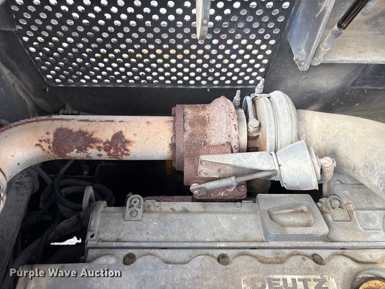 image for item EF1257 2011 Volvo PF2181 paver