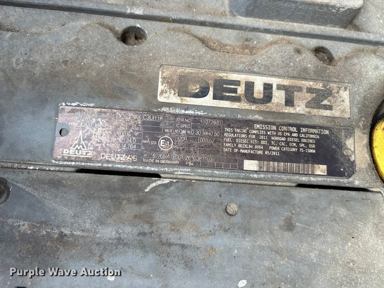 image for item EF1257 2011 Volvo PF2181 paver