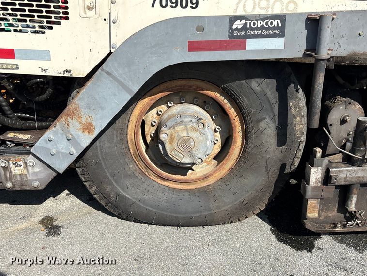 image for item EF1257 2011 Volvo PF2181 paver