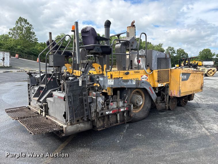 image for item EF1258 2014 Volvo PF2181 paver