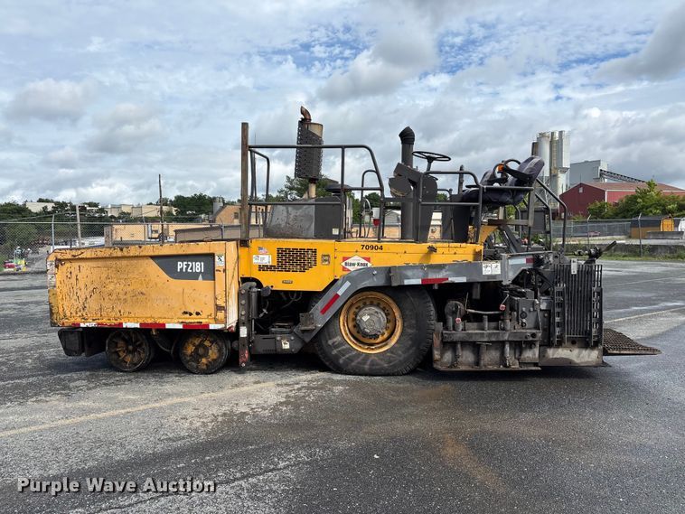 image for item EF1258 2014 Volvo PF2181 paver