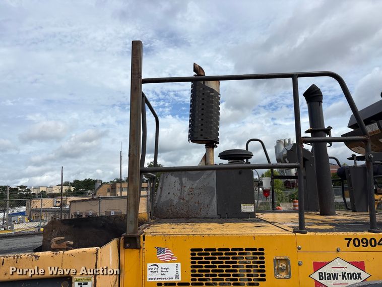 image for item EF1258 2014 Volvo PF2181 paver