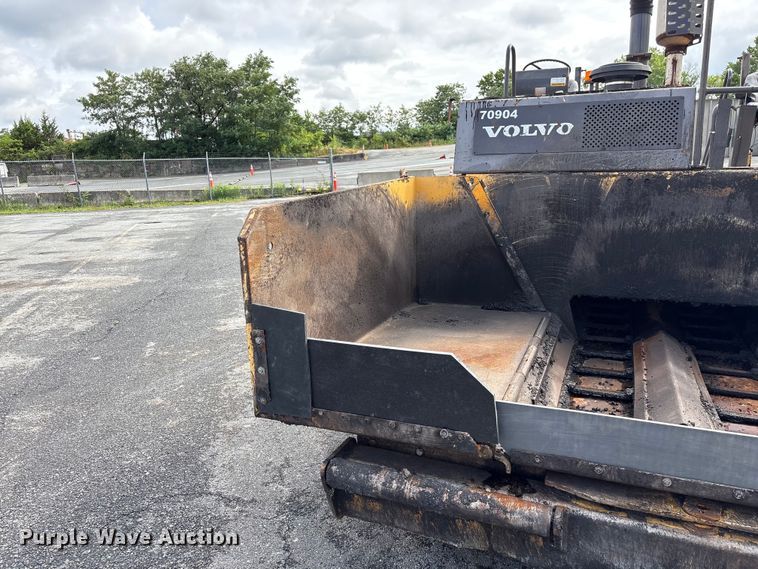 image for item EF1258 2014 Volvo PF2181 paver