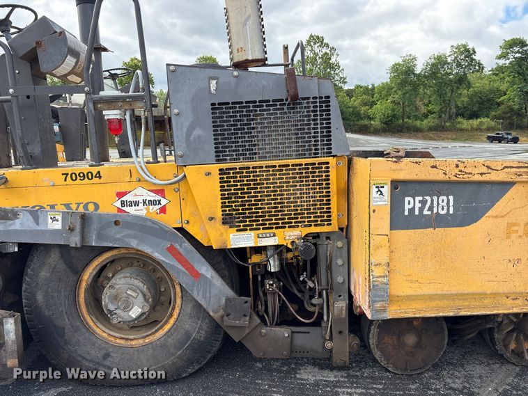 image for item EF1258 2014 Volvo PF2181 paver