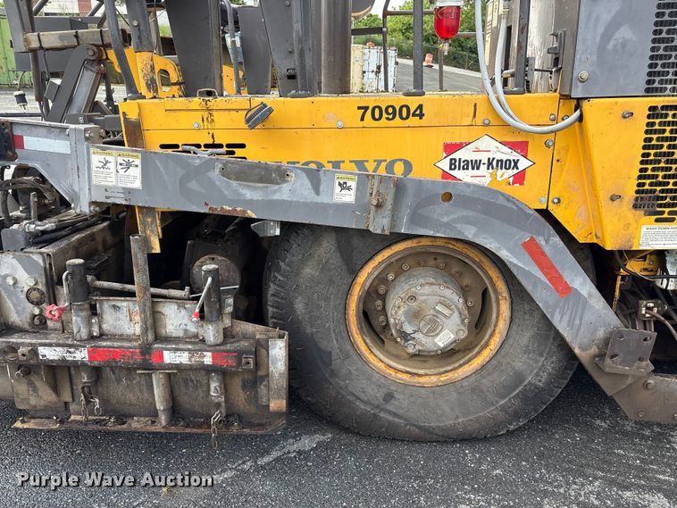 image for item EF1258 2014 Volvo PF2181 paver