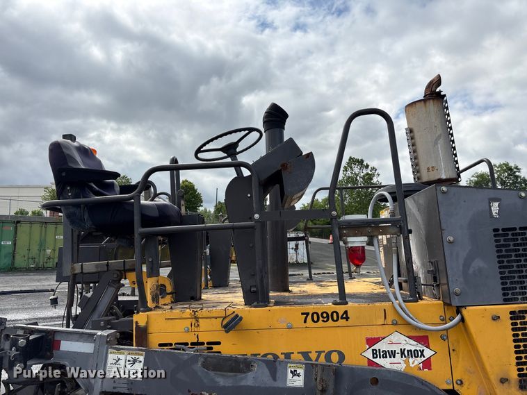 image for item EF1258 2014 Volvo PF2181 paver