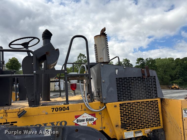 image for item EF1258 2014 Volvo PF2181 paver