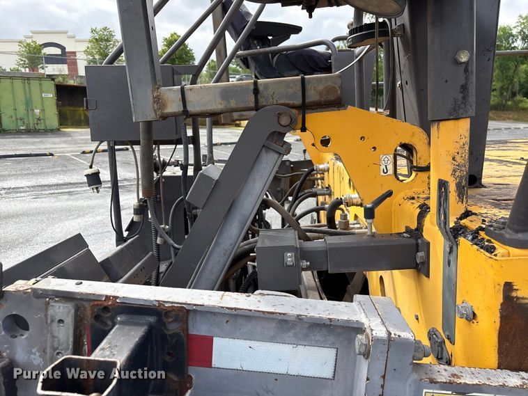 image for item EF1258 2014 Volvo PF2181 paver