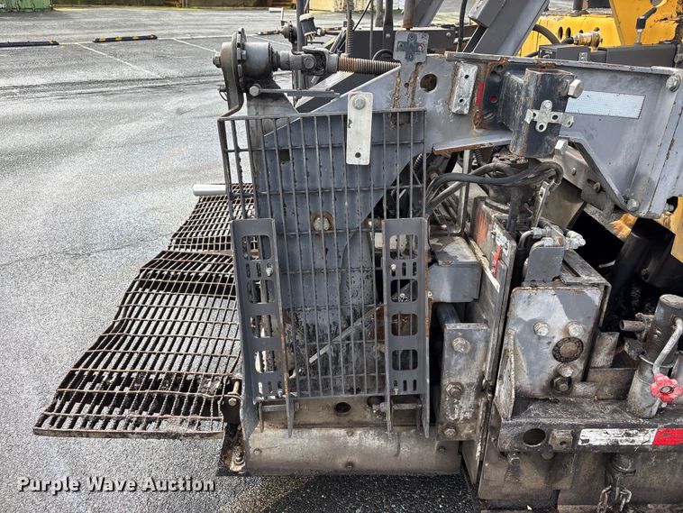 image for item EF1258 2014 Volvo PF2181 paver